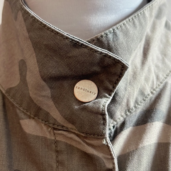 Sanctuary Camo print long sleeve button up waist length jacket with pockets M - Picture 4 of 13